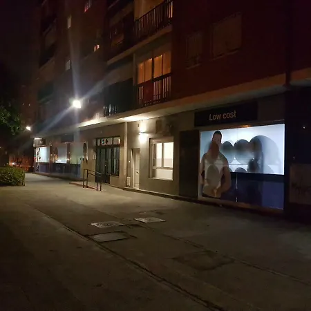 Cozy Studio Madrid - Metro Barrio del Pilar-3